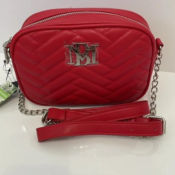 NWT Badgley Mischka Camera Bag Lipstick Red - Picture 2 of 5